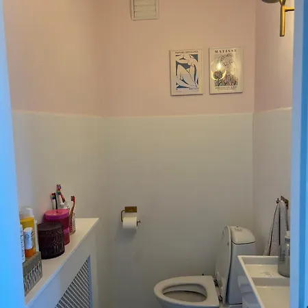 Large Townhouse *